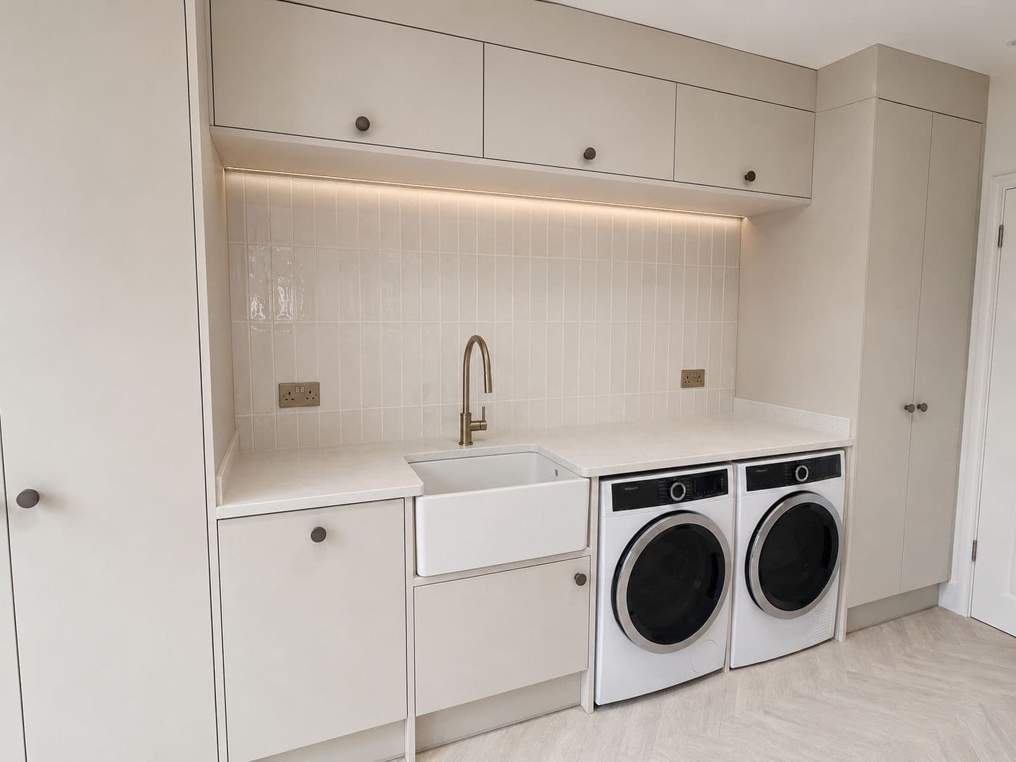 White Miami White Silestone | Utility Top |